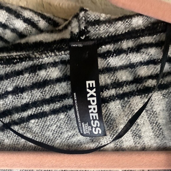 Express plaid striped windowpane one size hooded womens poncho top arm hole - Picture 2 of 11